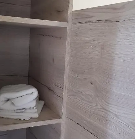 Neues Mobile Sun Oasis 1x Doppelbett & 1x Etagenbett *